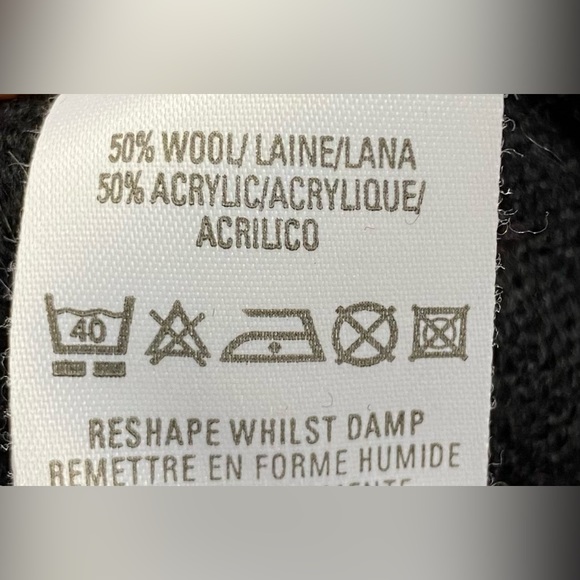 Vintage St Michael Red Patterned Size 10 Jumper Sweater Pullover Wool - Picture 6 of 6